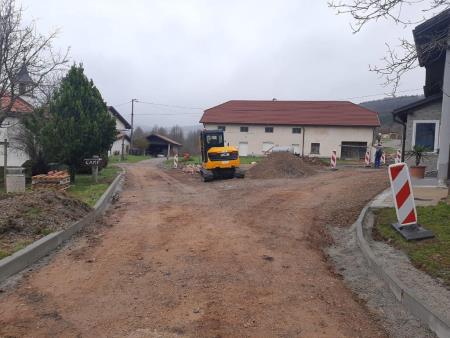 Drskovče ureditev trga in dostopne poti na igrišče (5)